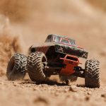 1/10 QUAKE 223S DSC 2WD RTR Brushless Monster Truck, Red - Image 8
