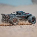 1/5 OUTCAST 8S EXB AVC 4X4 RTR Brushless Stunt Truck, Black - Image 9