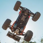 1/8 KRATON 6S 4X4 RTR Brushless Speed Truck, Blue/Orange - Image 5